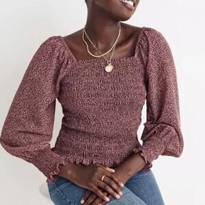 Madewell Lucie Bubble-Sleeve Smocked Top in
Cottage Garden size XXS